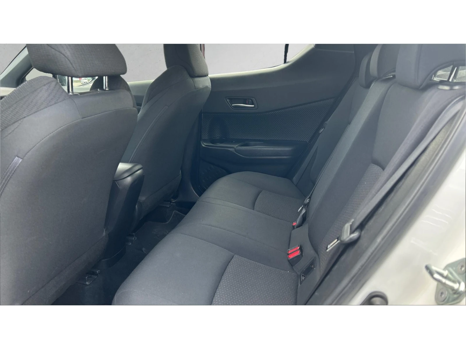 Toyota C-HR 1.8 HSD, ������� ������ �� 221   | Mobile.bg � ����������� 12