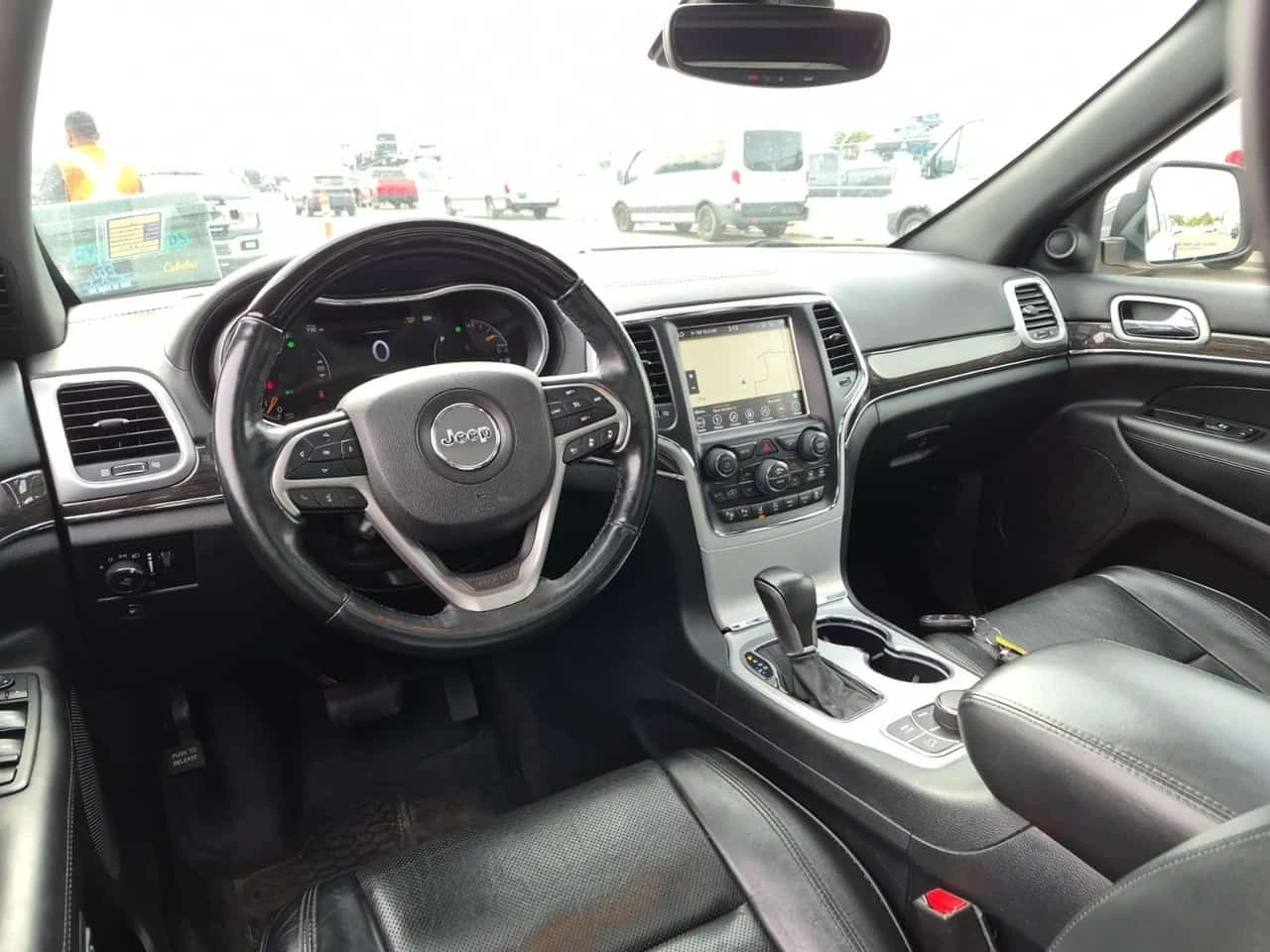 Jeep Grand cherokee * OVERLAND * АВТОКРЕДИТ БЕЗ ПЪРВОНАЧАЛНА ВНОСКА* , снимка 10 - Автомобили и джипове - 56191214