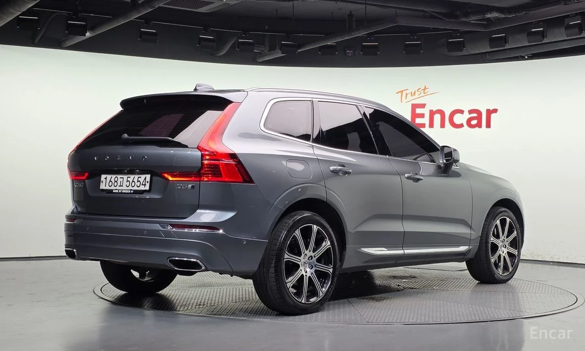 Volvo XC60, снимка 2 - Автомобили и джипове - 56463297