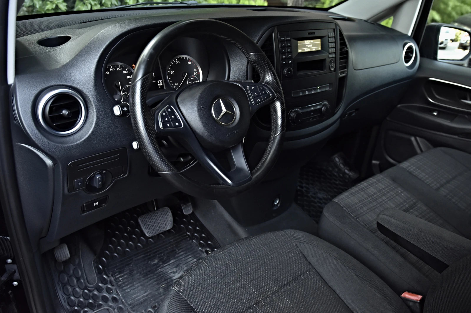 Mercedes-Benz Vito Vito 119//2.2/190cv/, снимка 9 - Бусове и автобуси - 55631331