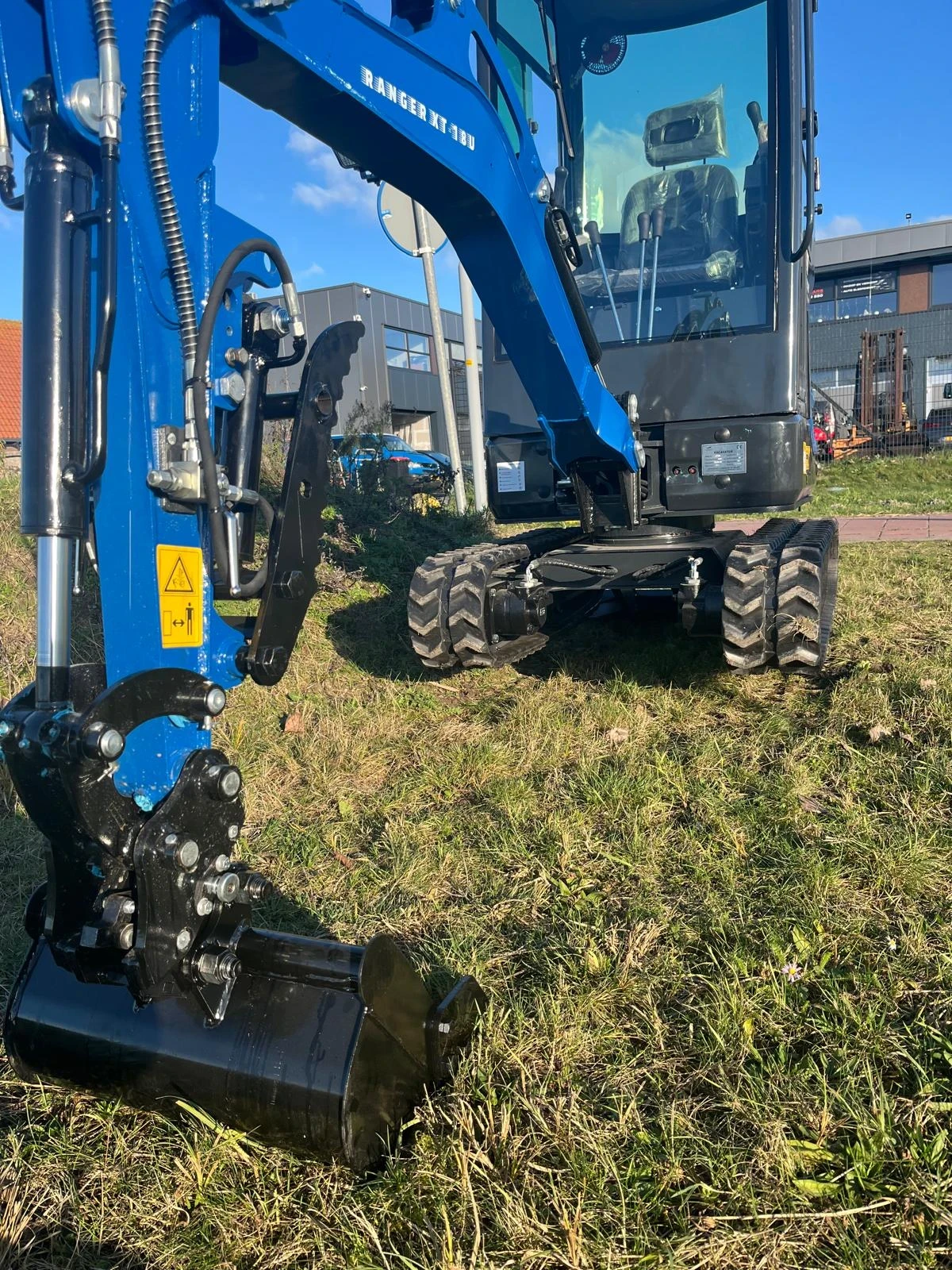 ����� RANGER XT-18U | Mobile.bg � ����������� 15