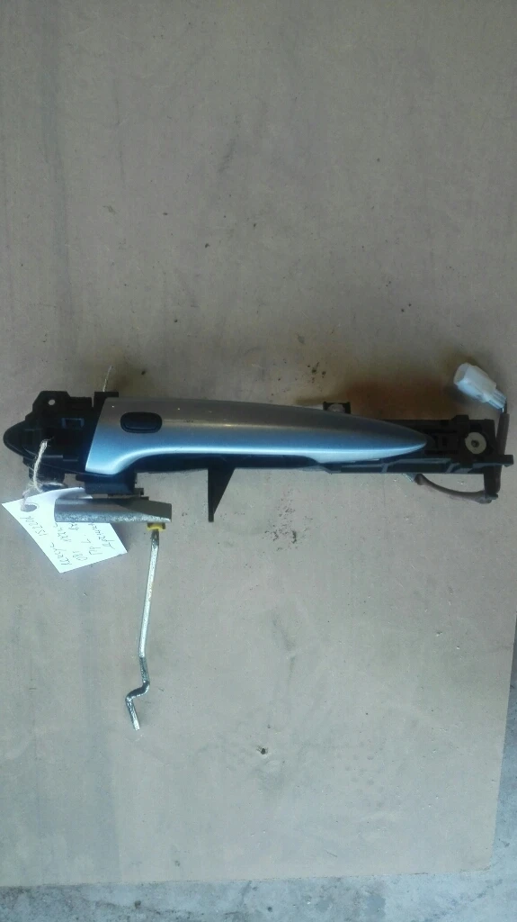 Дръжка врата външна предна лява Лексус IS220