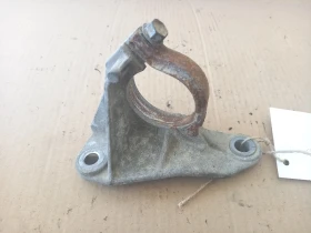 Стойка лагер дясна полуоска Рено 1.6Б 