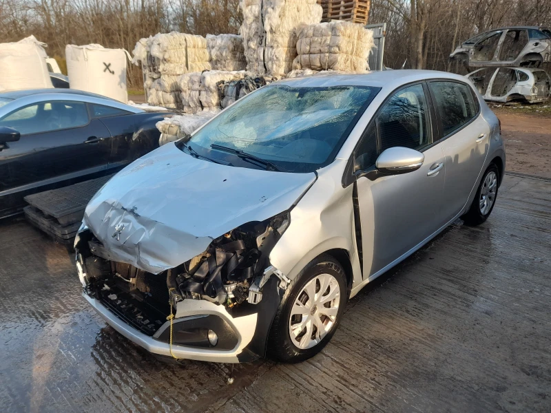 Peugeot 208 1.6 blueHDI 75к.с., снимка 1 - Автомобили и джипове - 48529313