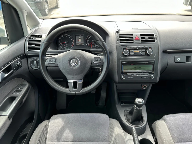 VW Touran 1.4i 150кс МЕТАН, снимка 13 - Автомобили и джипове - 45321801