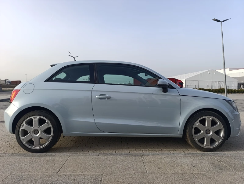 Audi A1, снимка 6 - Автомобили и джипове - 52485797