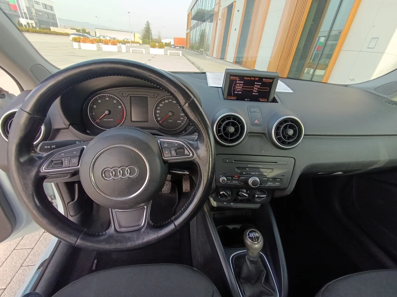 Audi A1, снимка 12 - Автомобили и джипове - 52485797