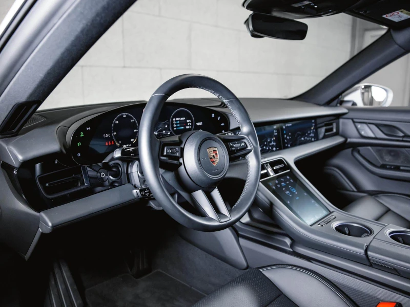 Porsche Taycan 4/ CROSS TURISMO/PERFROMANCE/  LED/ 360 CAMERA/ 20, снимка 8 - Автомобили и джипове - 47448782