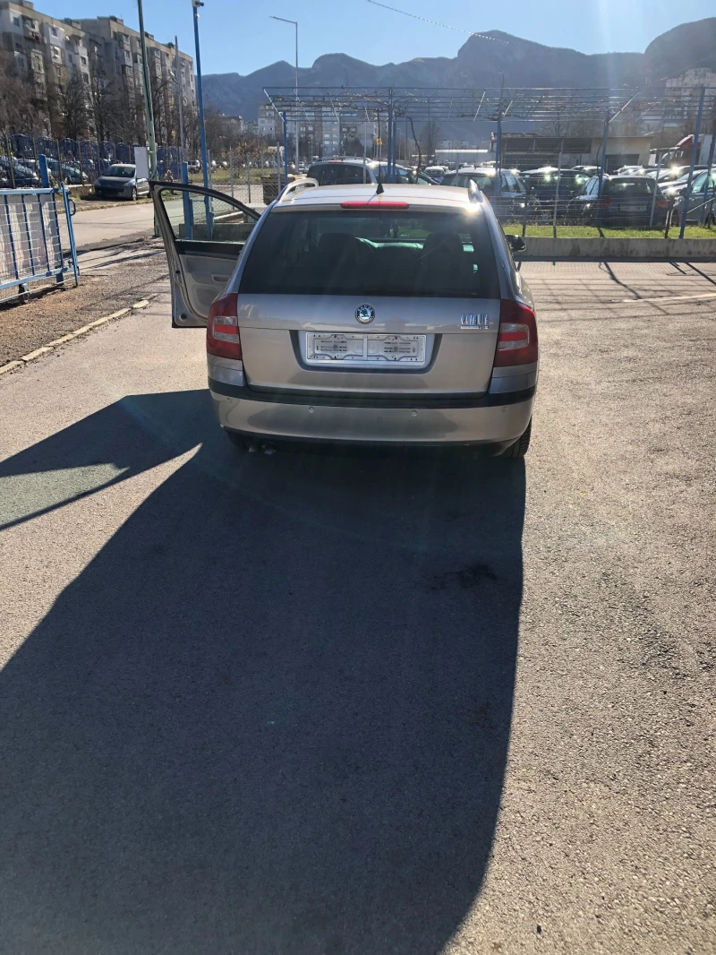 Skoda Octavia, снимка 3 - Автомобили и джипове - 48380597