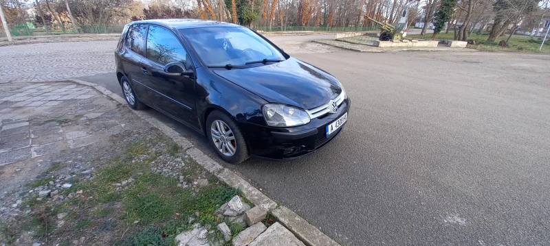 VW Golf, снимка 1 - Автомобили и джипове - 48656822