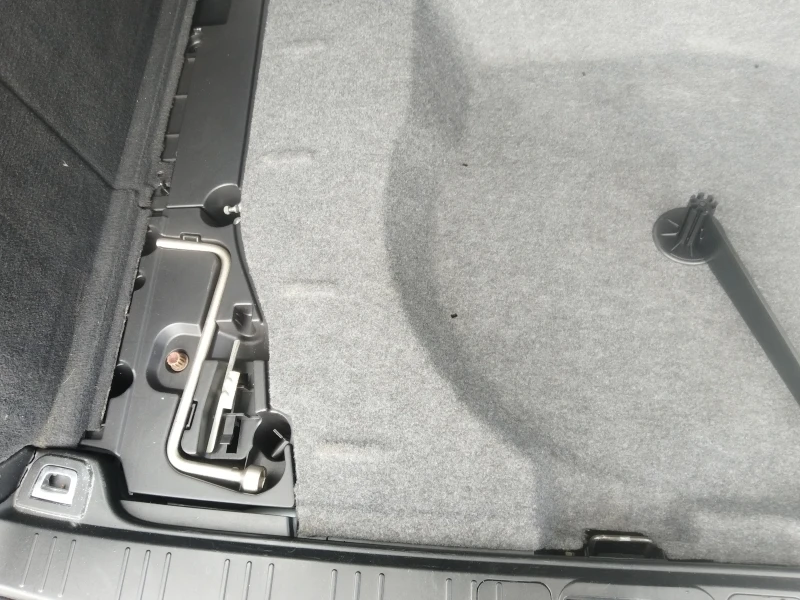 BMW 530 Sport edition, снимка 13 - Автомобили и джипове - 52733407