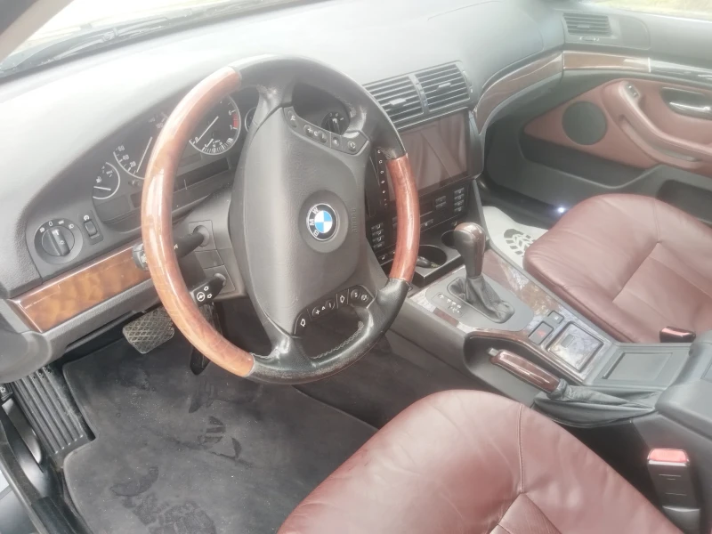 BMW 530 Sport edition, снимка 8 - Автомобили и джипове - 52733407