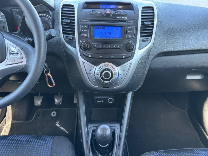 Hyundai Ix20 1.4-90кс, AC, снимка 13 - Автомобили и джипове - 51511952