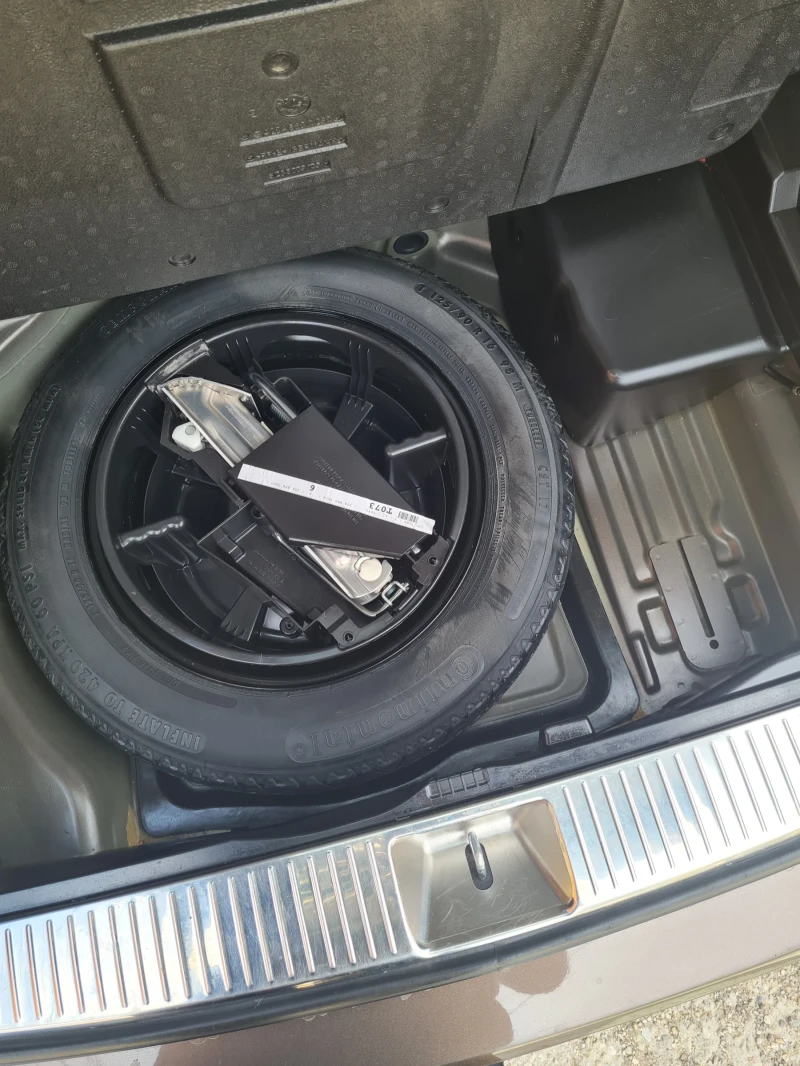 Mercedes-Benz C 200 2.2 facelife, снимка 8 - Автомобили и джипове - 51593917