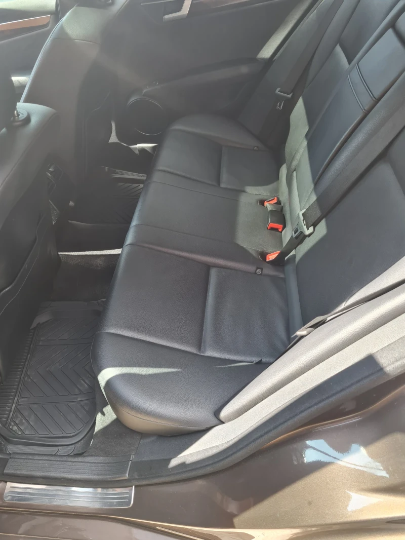 Mercedes-Benz C 200 2.2 facelife, снимка 5 - Автомобили и джипове - 51593917