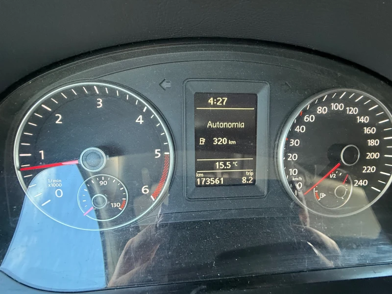 VW Touran 7 местен COMFORTLINE 170000km, снимка 11 - Автомобили и джипове - 51998684