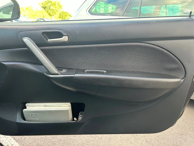 Honda Civic 1.7 cdti, снимка 8 - Автомобили и джипове - 52904215