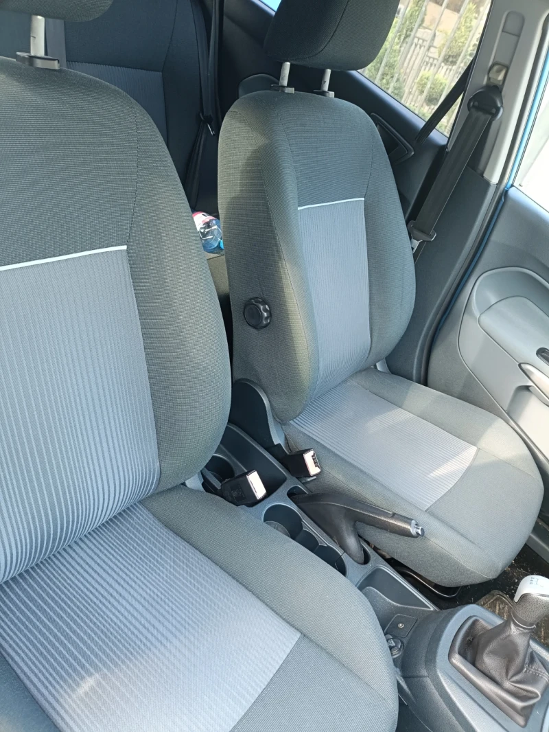 Ford Fiesta 1.6 Econetic 90hp, снимка 9 - Автомобили и джипове - 53277542
