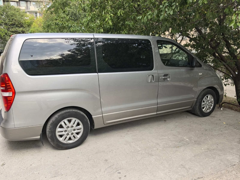 Hyundai Starex H1, снимка 2 - Автомобили и джипове - 53451515