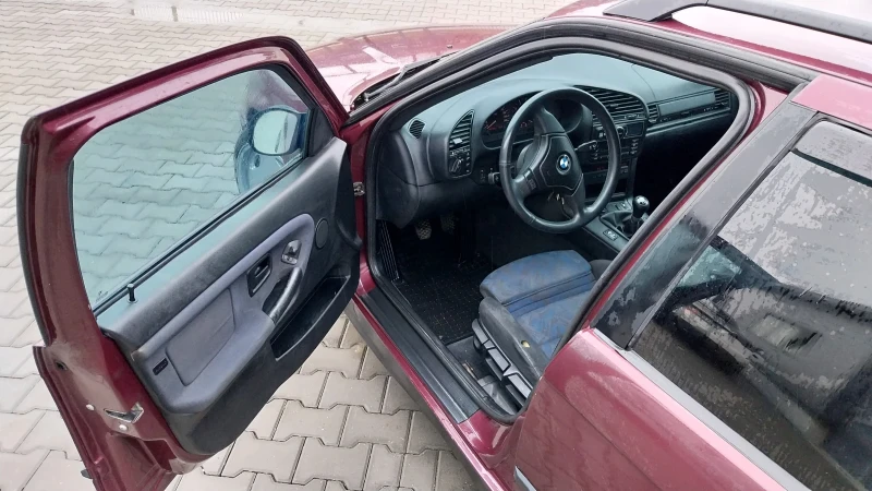 BMW 318, снимка 10 - Автомобили и джипове - 53456385