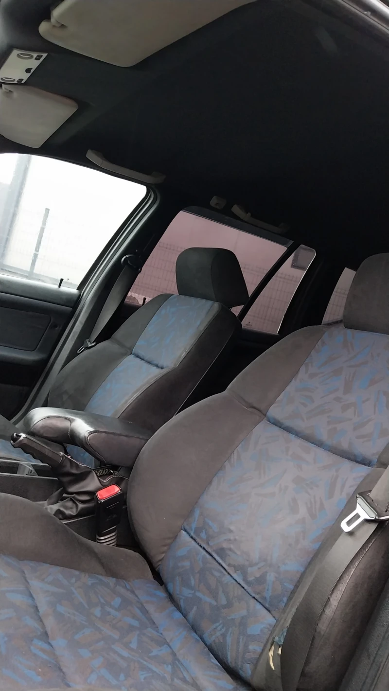 BMW 318, снимка 11 - Автомобили и джипове - 53456385