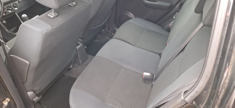 Suzuki Swift 1, 300 D Top, Top!!!, снимка 12 - Автомобили и джипове - 53509665