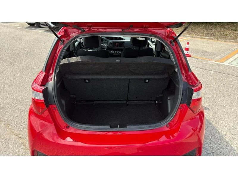Toyota Yaris 1.5P MT MY20, снимка 10 - Автомобили и джипове - 55687444