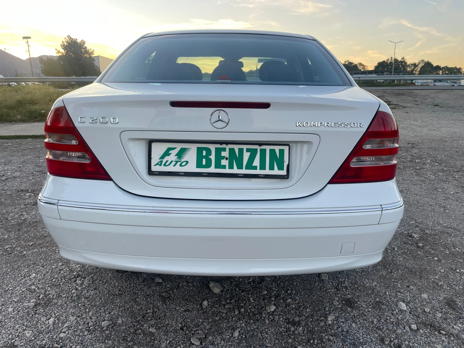 Mercedes-Benz C 200 2.0I-AVANGARD-ITALIA - изображение 8