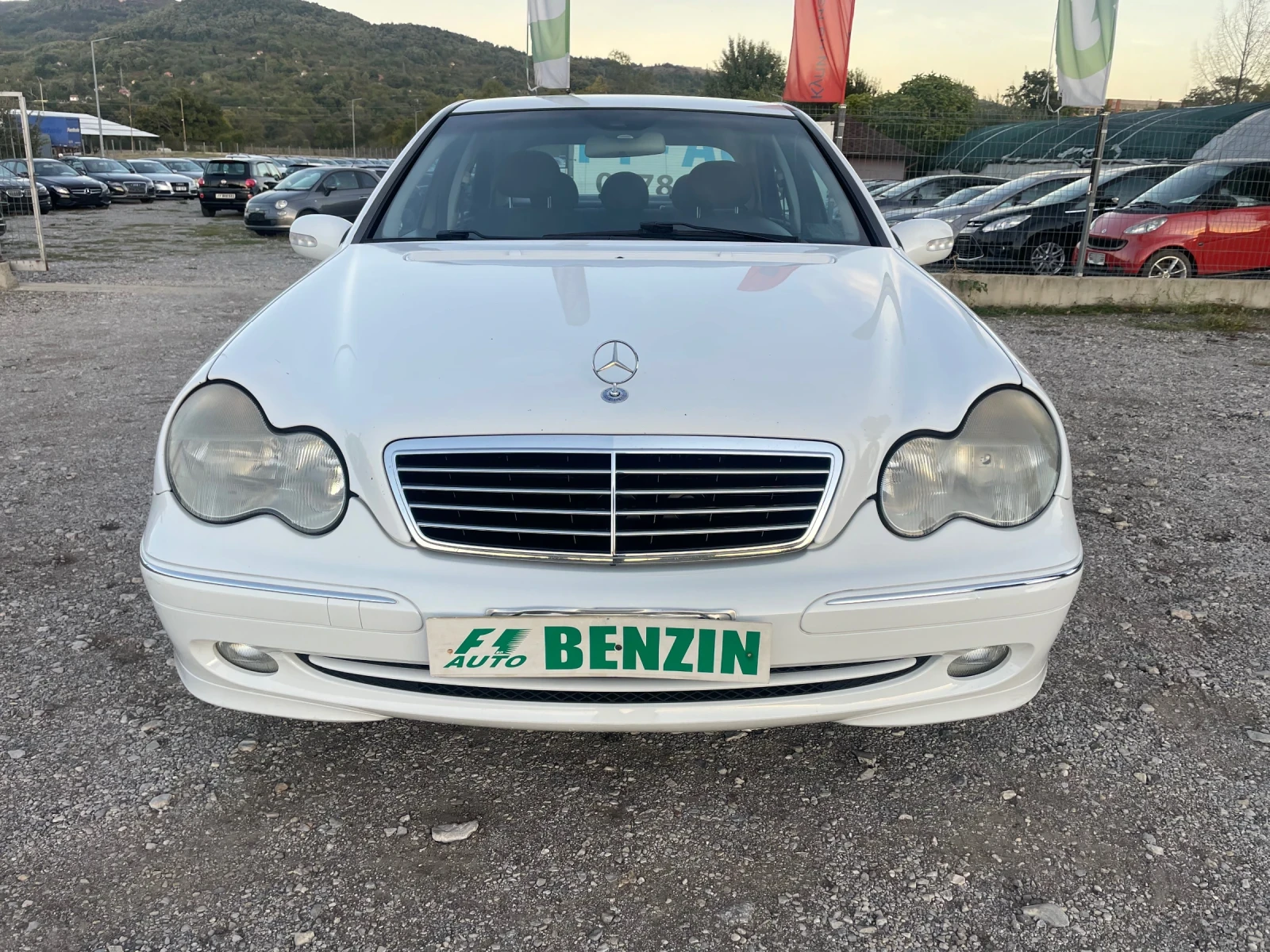 Mercedes-Benz C 200 2.0I-AVANGARD-ITALIA - изображение 2