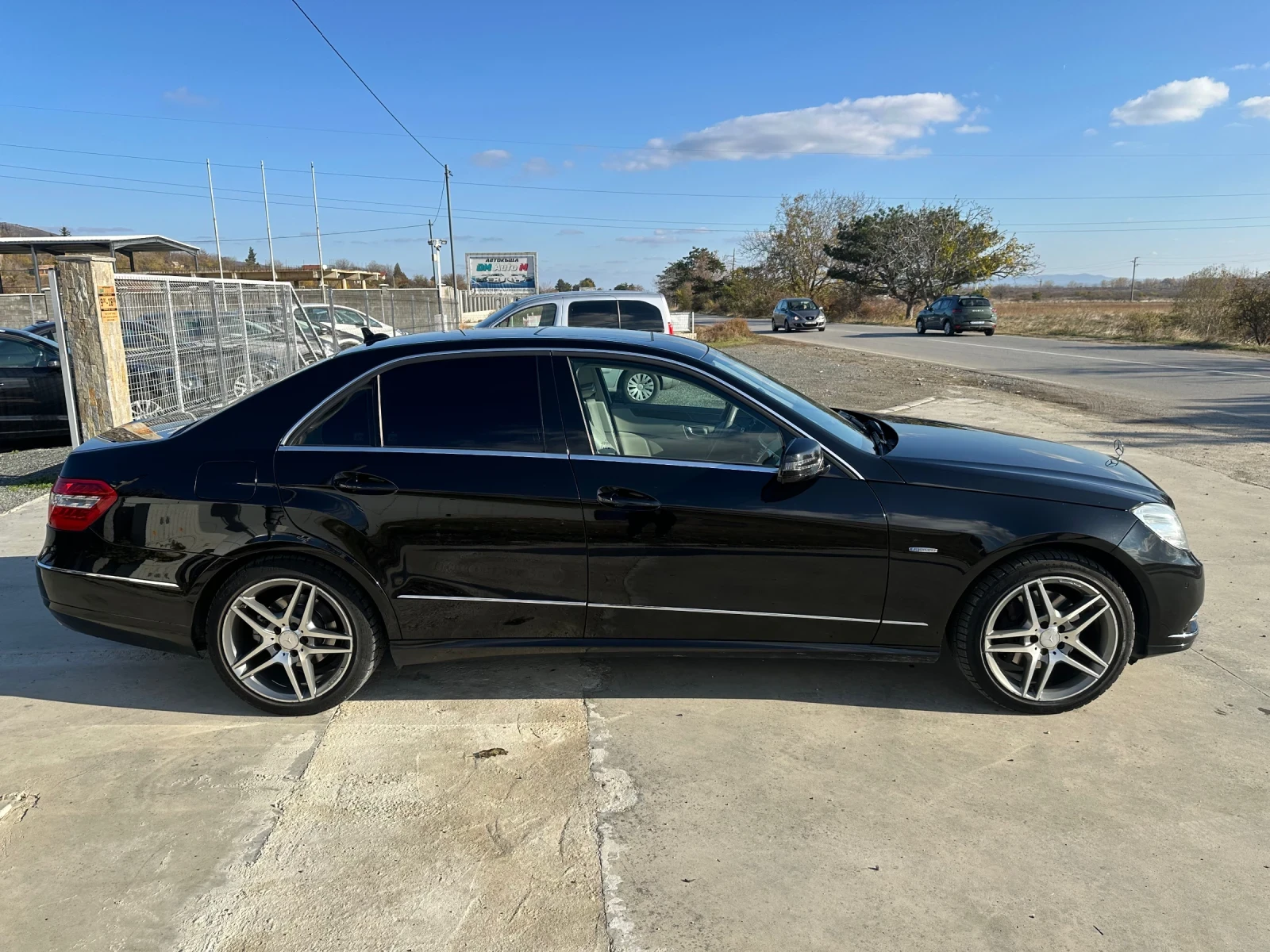 Mercedes-Benz E 350  - изображение 2