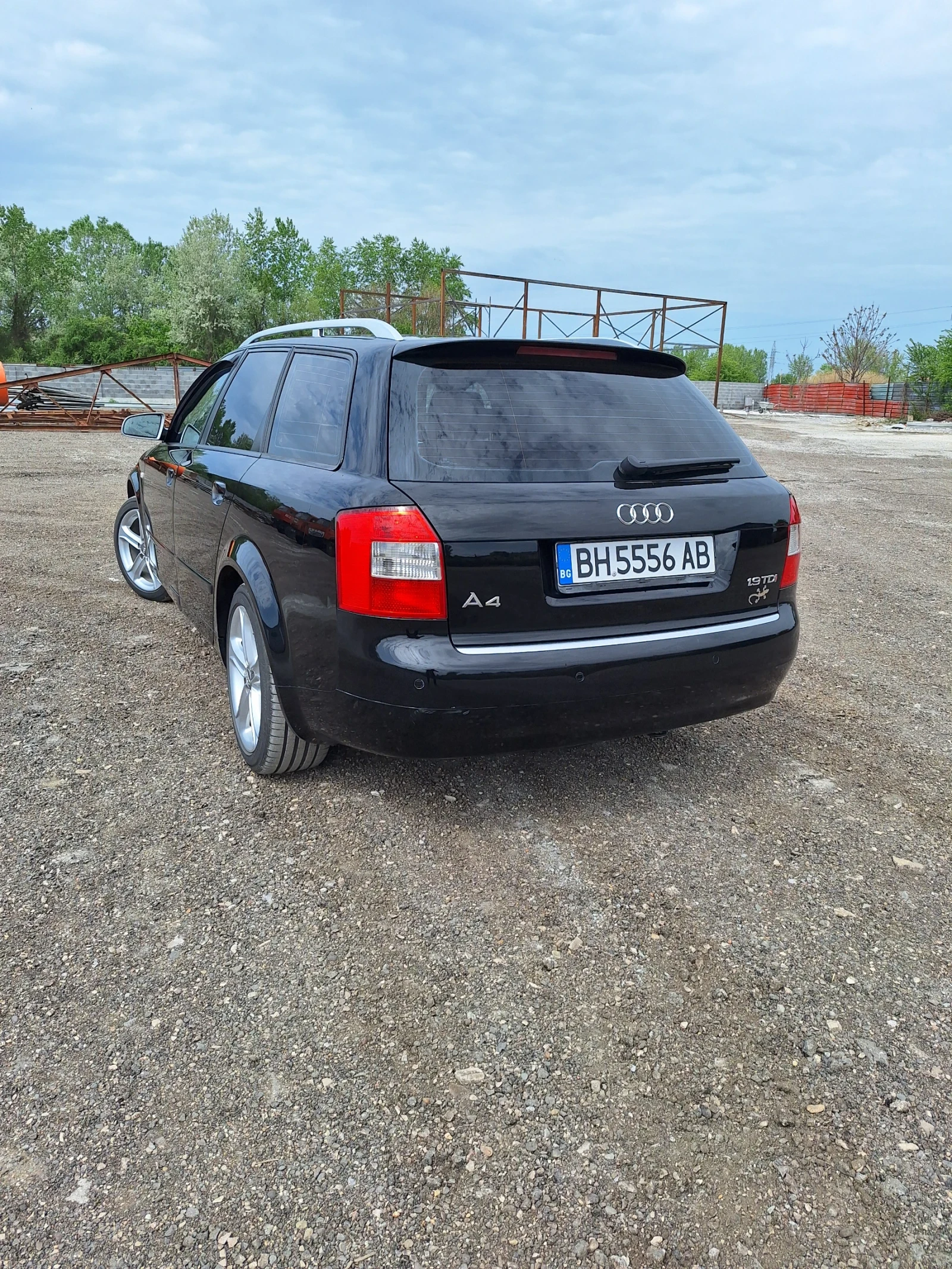 Audi A4 1.9 131 - изображение 4