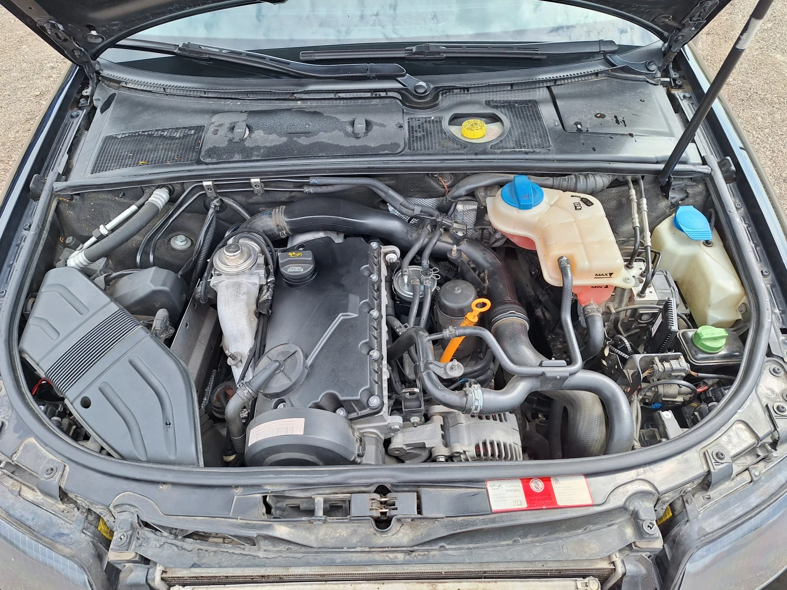 Audi A4 1.9 131 - изображение 6