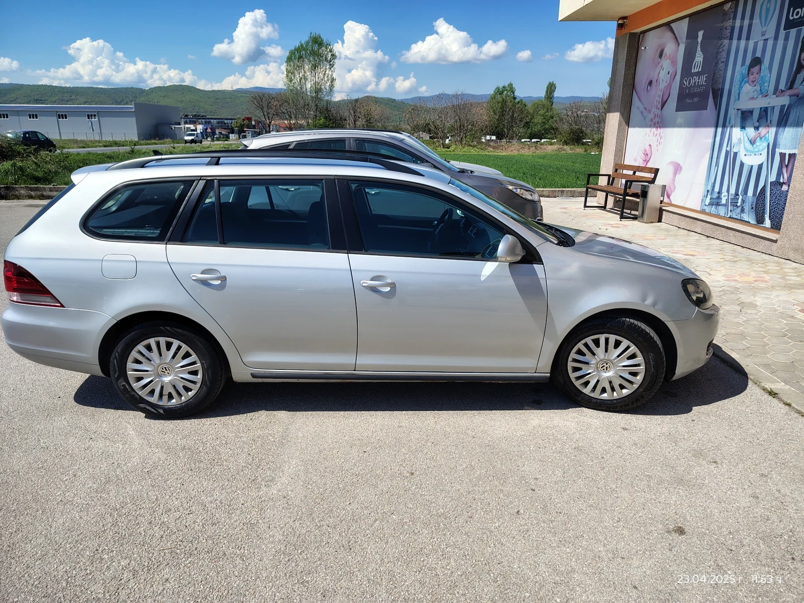 VW Golf 1.6TDI Комби - изображение 5