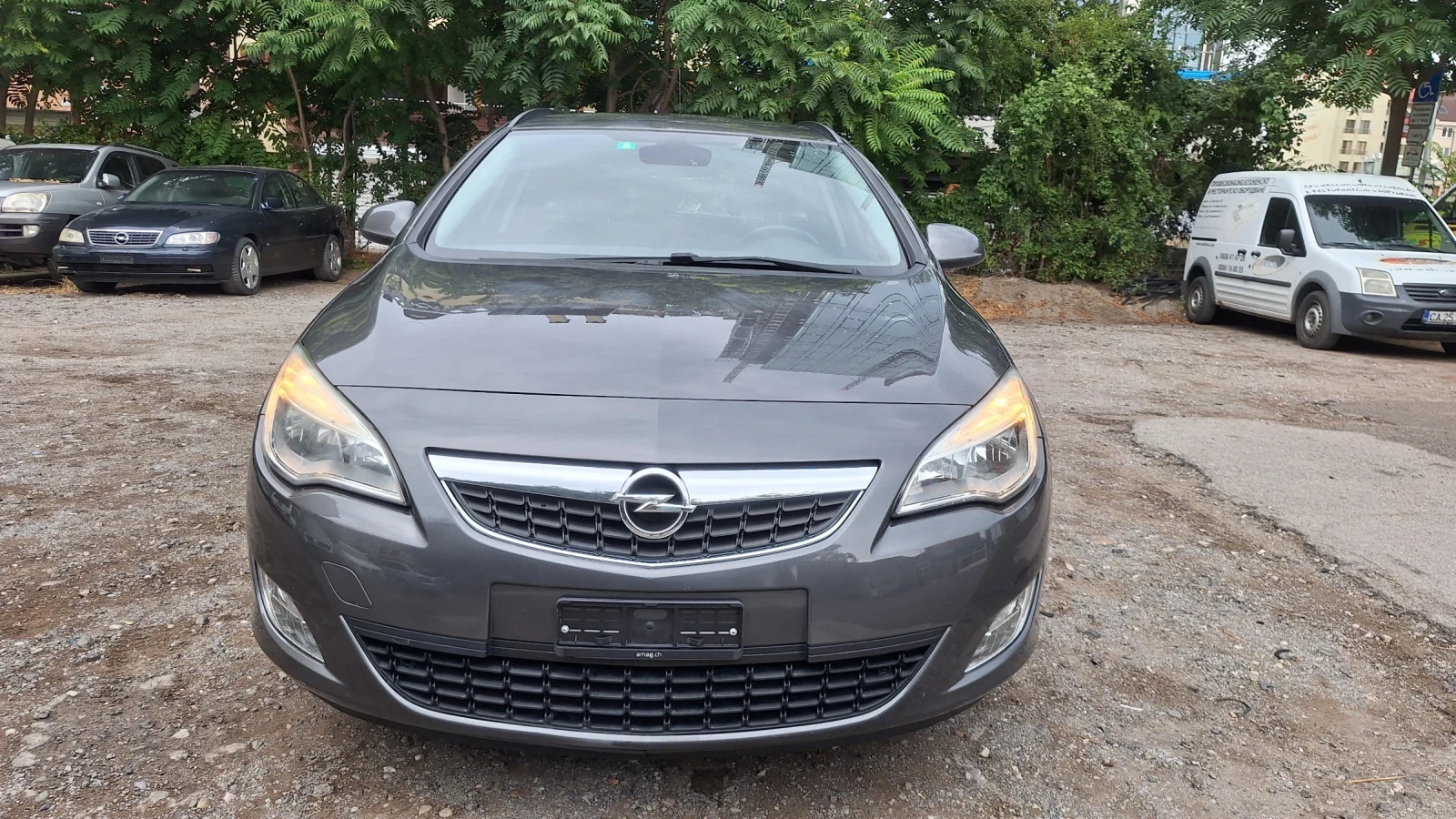 Opel Astra 1.4 T  автоматик SWISS - изображение 2