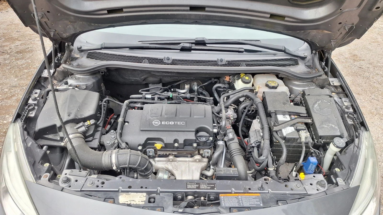 Opel Astra 1.4 T  автоматик SWISS, снимка 13 - Автомобили и джипове - 53821103