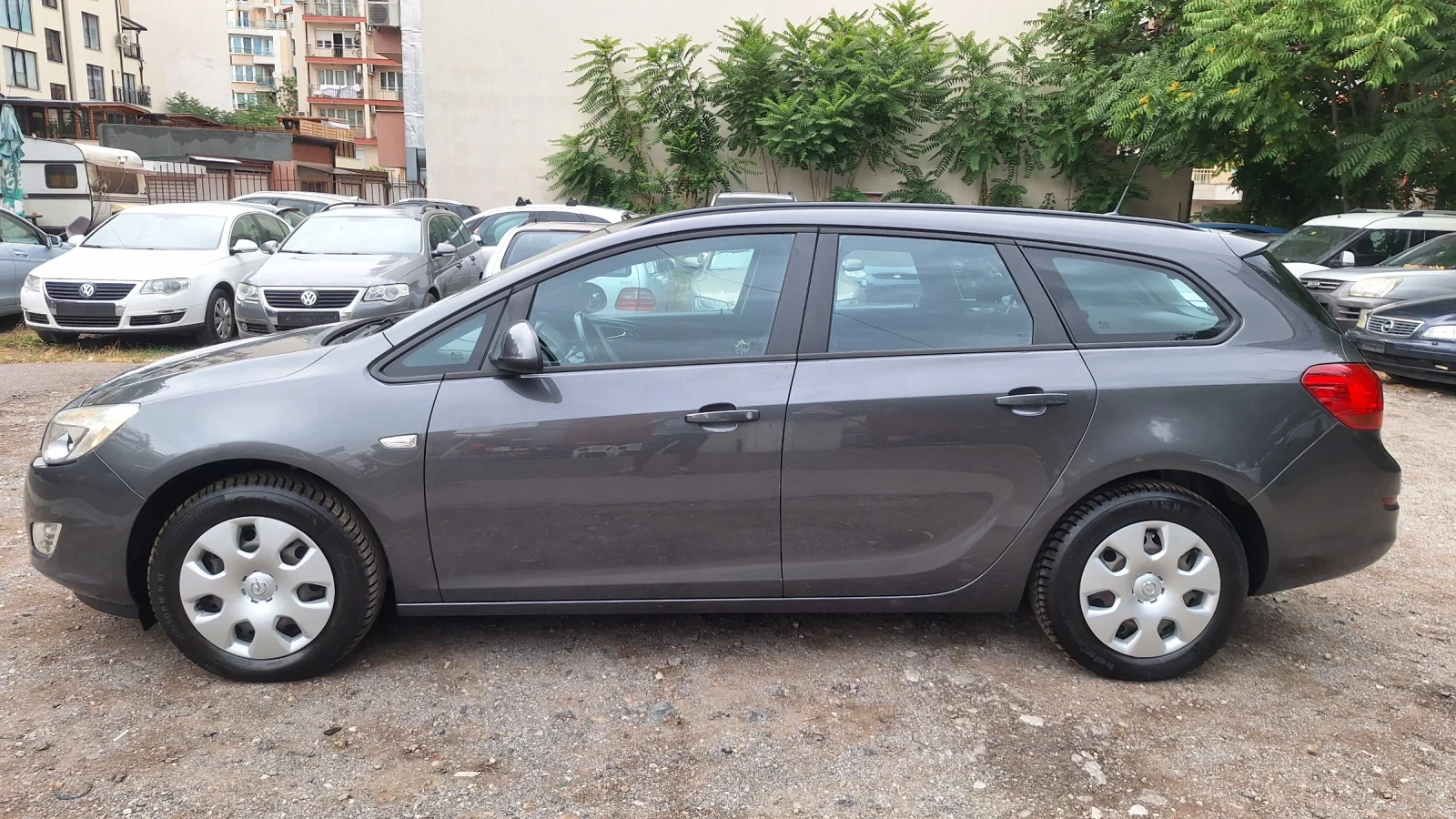 Opel Astra 1.4 T  автоматик SWISS - изображение 3