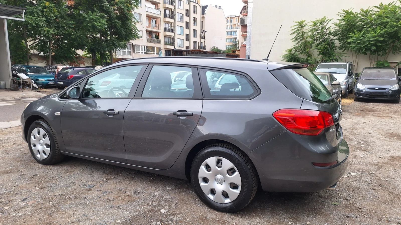 Opel Astra 1.4 T  автоматик SWISS - изображение 10