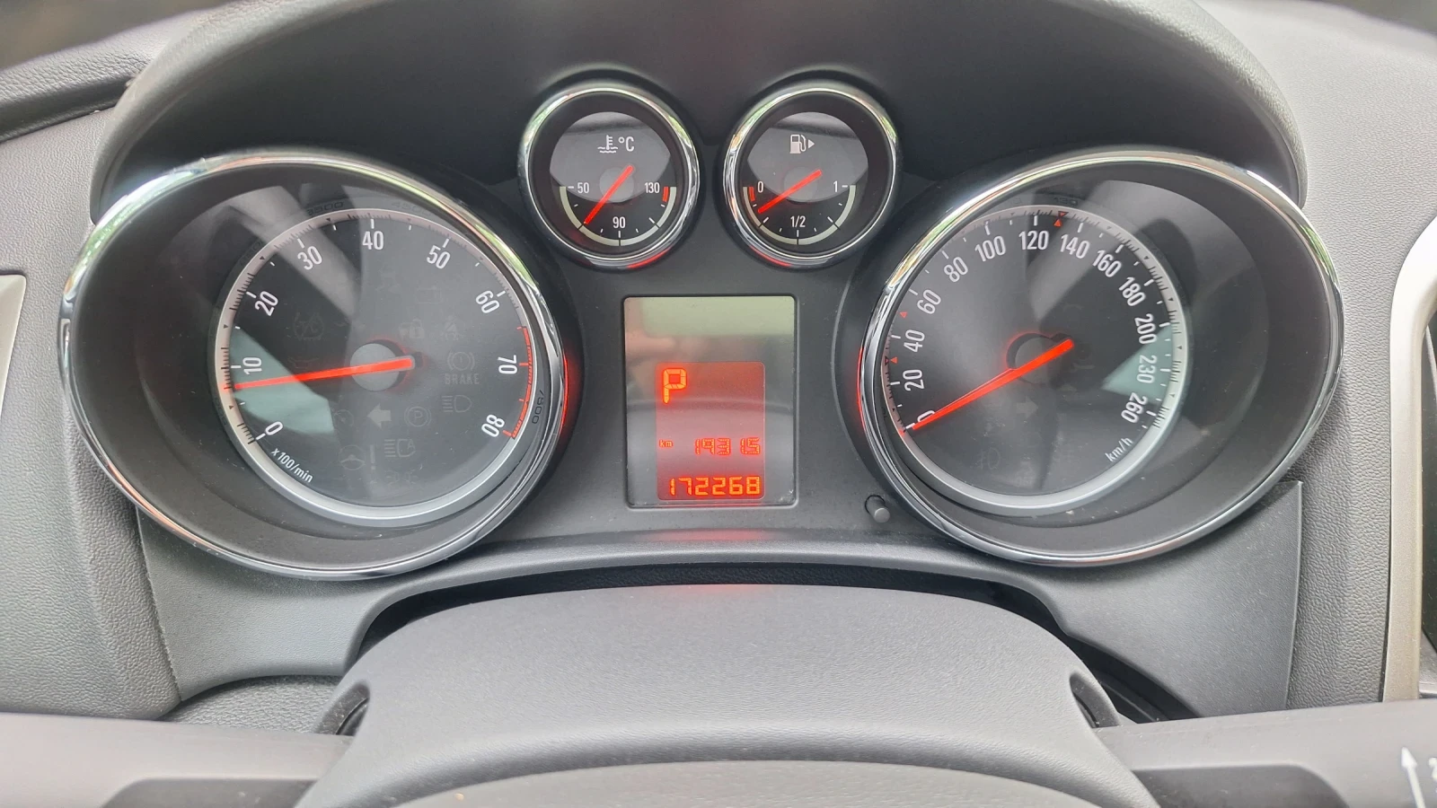 Opel Astra 1.4 T  автоматик SWISS, снимка 12 - Автомобили и джипове - 53821103