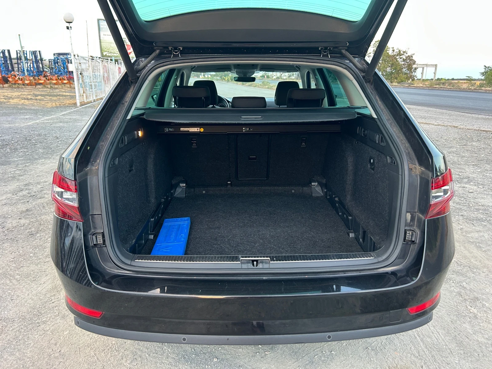 Skoda Superb 2.0 - 190  /  /  / 6 /  | Mobile.bg   14