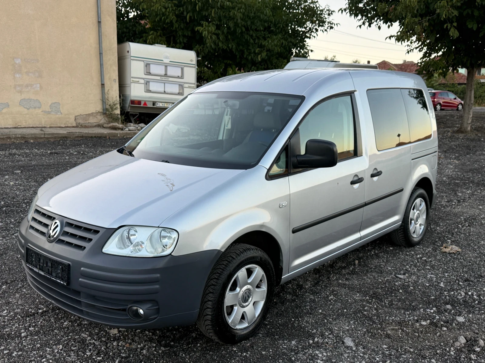 VW Caddy 1.6i / | Mobile.bg   1