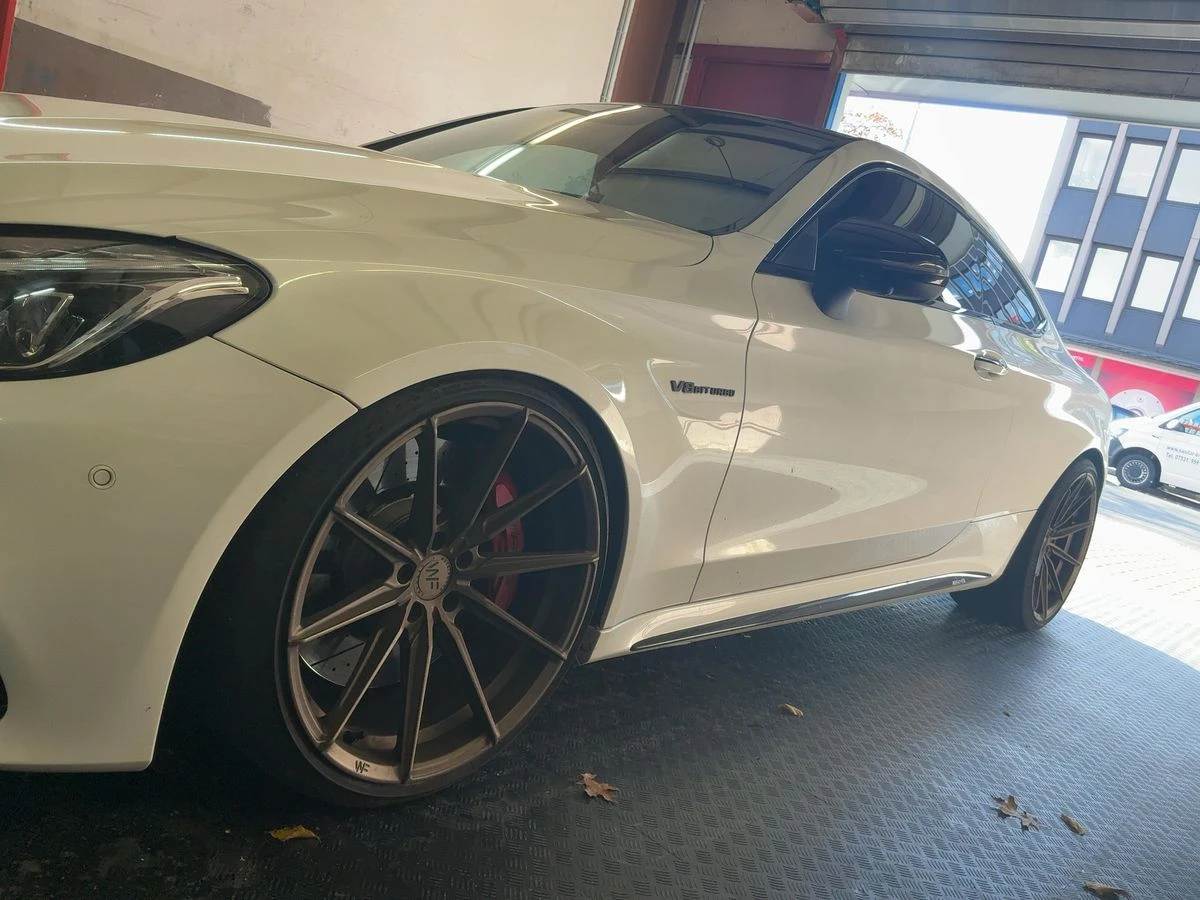 Mercedes-Benz C 63 AMG * S* АВТОФИНАНСИРАНЕ* БЕЗ ПЪРВОНАЧАЛНА ВНОСКА*  - изображение 3