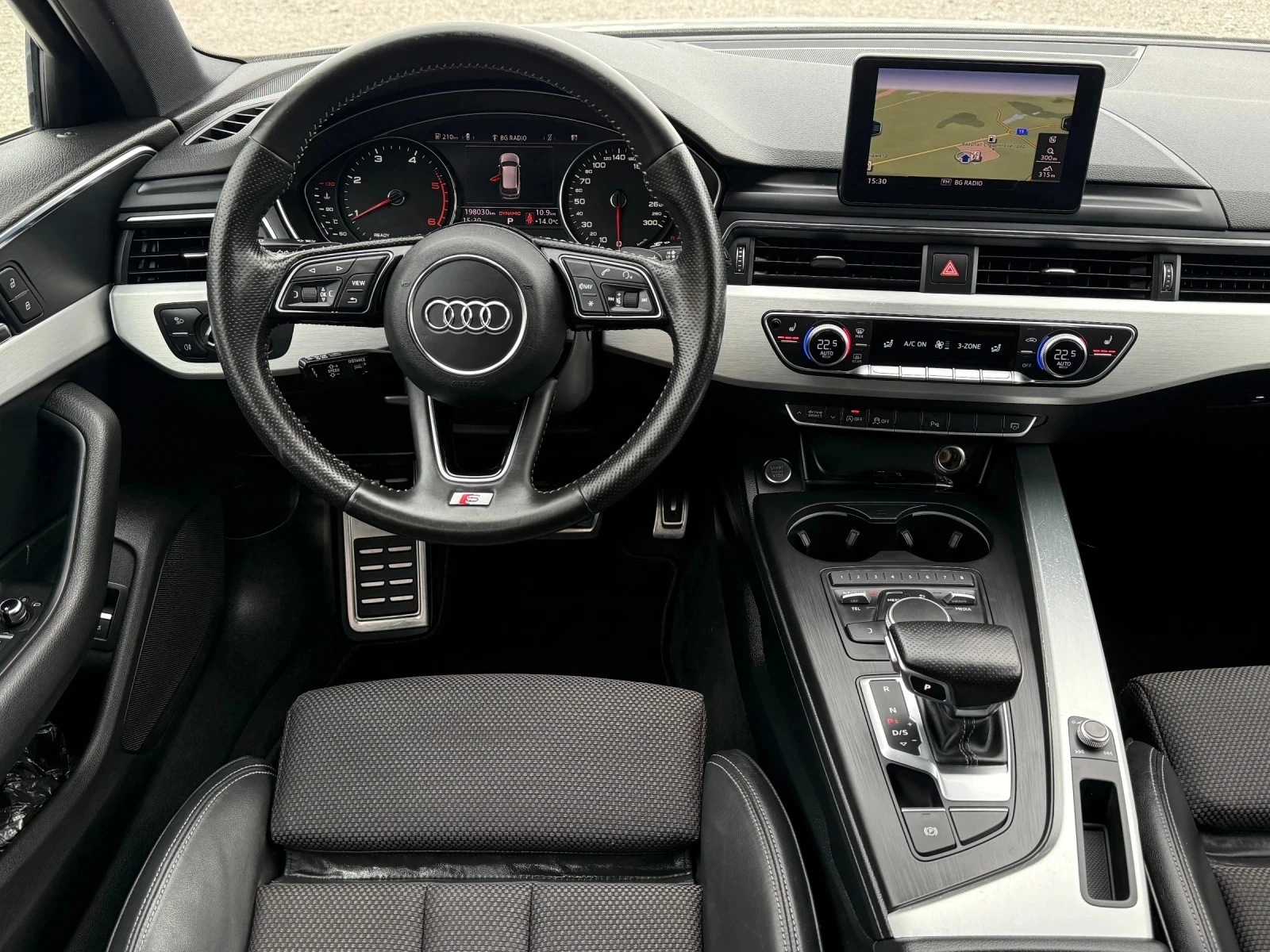 Audi A4 Avant, S-line, Quattro - изображение 10