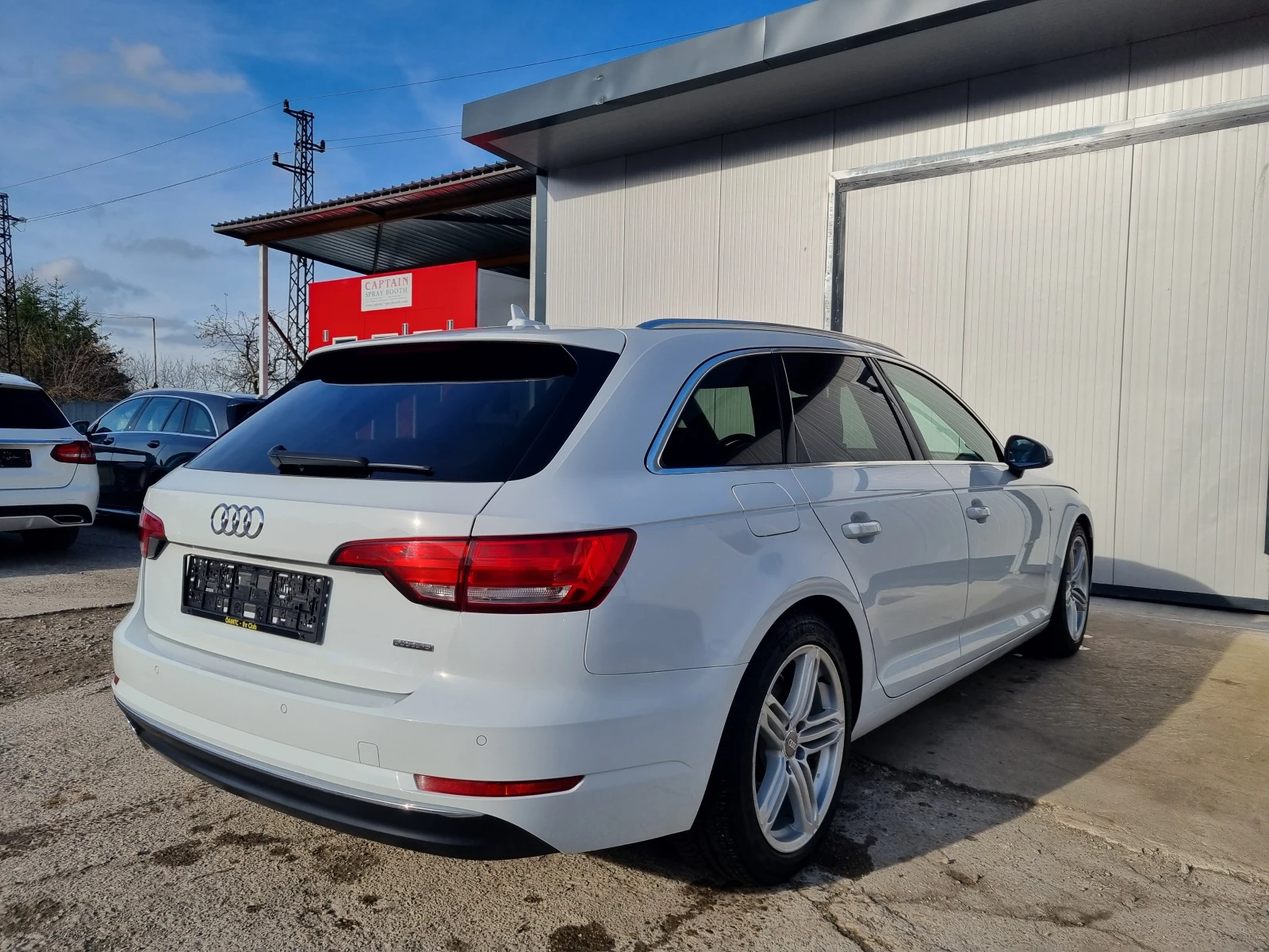 Audi A4 Avant, S-line, Quattro - изображение 4
