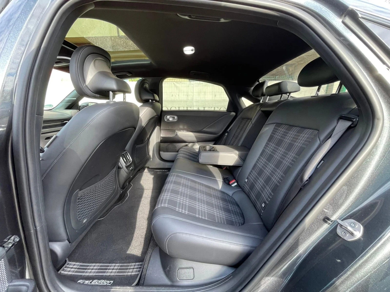 Hyundai Ioniq 6 * 325H.P.* AWD* ��������* SOH100%* FIRST EDITION*  | Mobile.bg � ����������� 12
