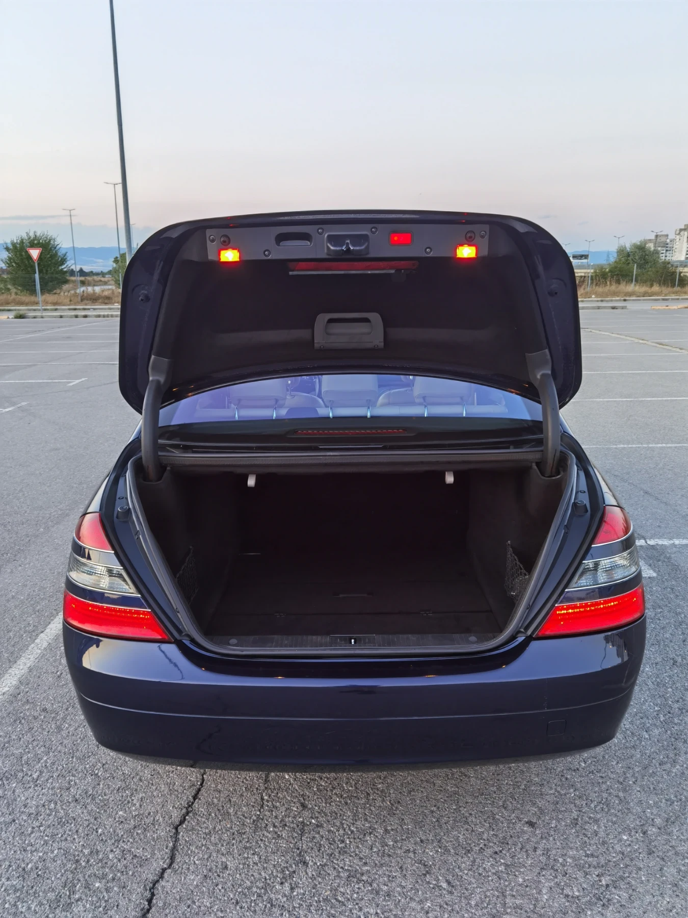 Mercedes-Benz S 500, снимка 11 - Автомобили и джипове - 53693345