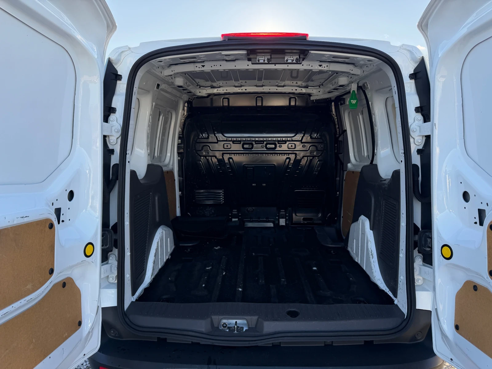 Ford Connect 1.5 , снимка 9 - Автомобили и джипове - 54137009