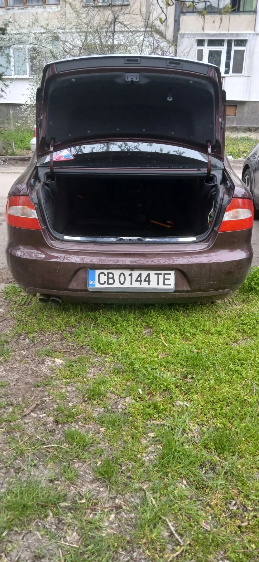Skoda Superb 2.0 ТDI, снимка 8 - Автомобили и джипове - 54213721