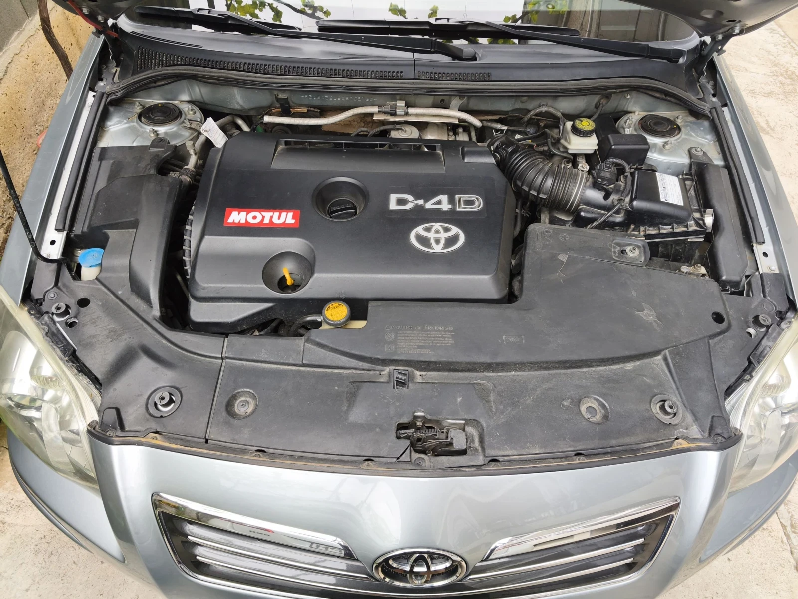 Toyota Avensis 2.2 D4D 150кс, снимка 8 - Автомобили и джипове - 54493080