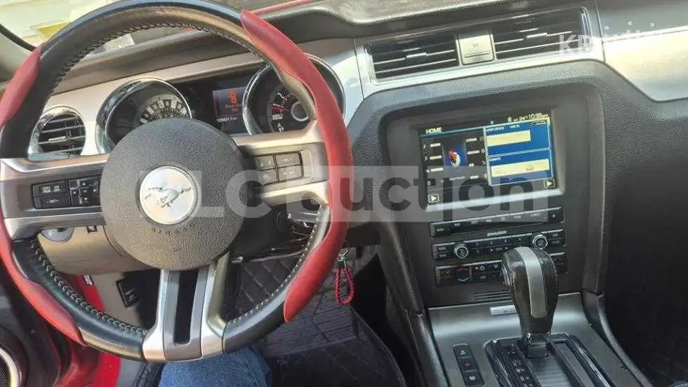 Ford Mustang V6 / * ПАНОРАМА* / ПОДГРЕВИ / SHAKER / КОЖЕН САЛОН, снимка 7 - Автомобили и джипове - 54595657