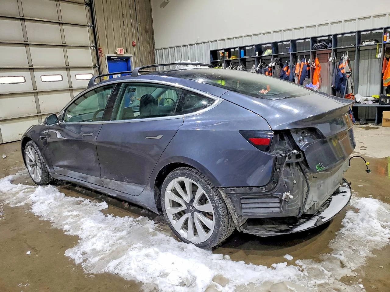 Tesla Model 3, снимка 2 - Автомобили и джипове - 54663671